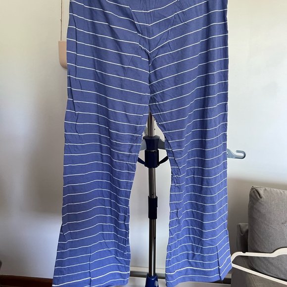 Victoria’s Super Soft Pajamas -Large - Picture 4 of 6